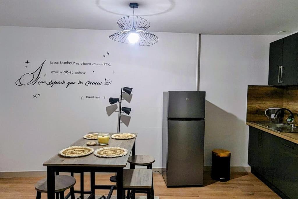 ננטואה Zen Home - Appartement Jusqu'A 4 Voyageurs מראה חיצוני תמונה